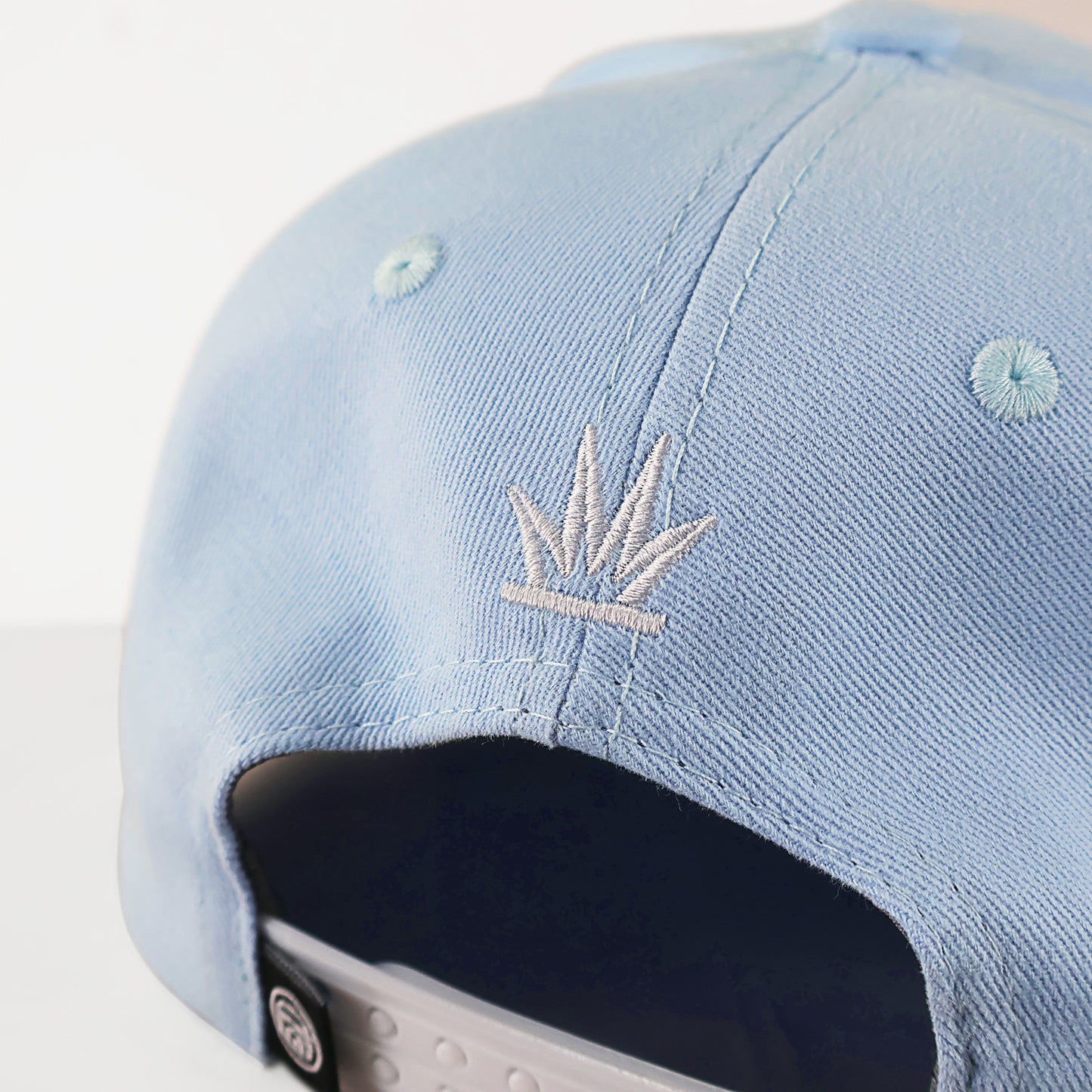 Awesome Mountain Pyro Cap