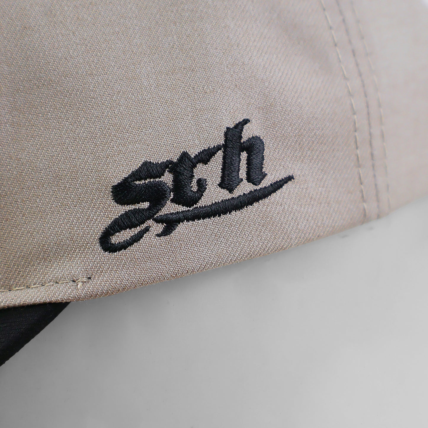 Radical Culture Supporting Cap - Beige Vis Negro