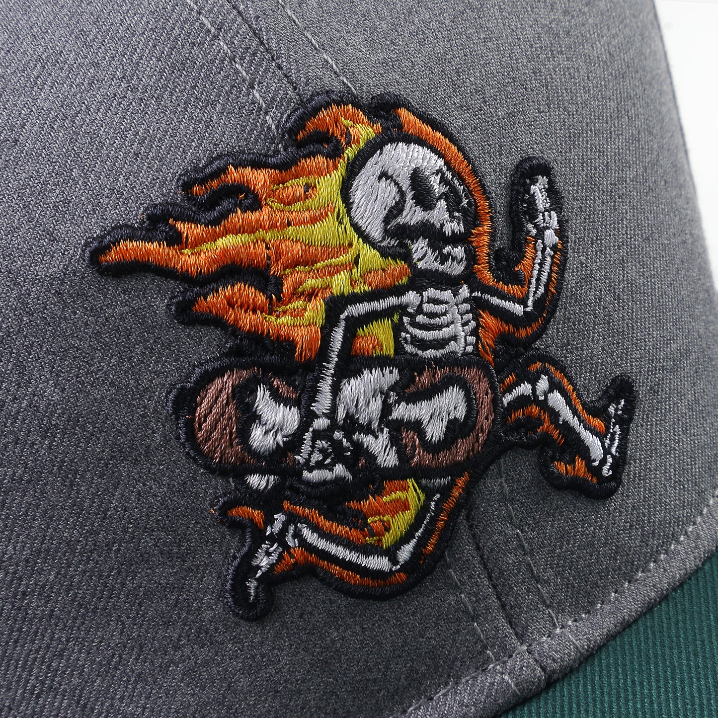 Fire Skeleton Skater Bones Flat Cap - Gris Vis Verde