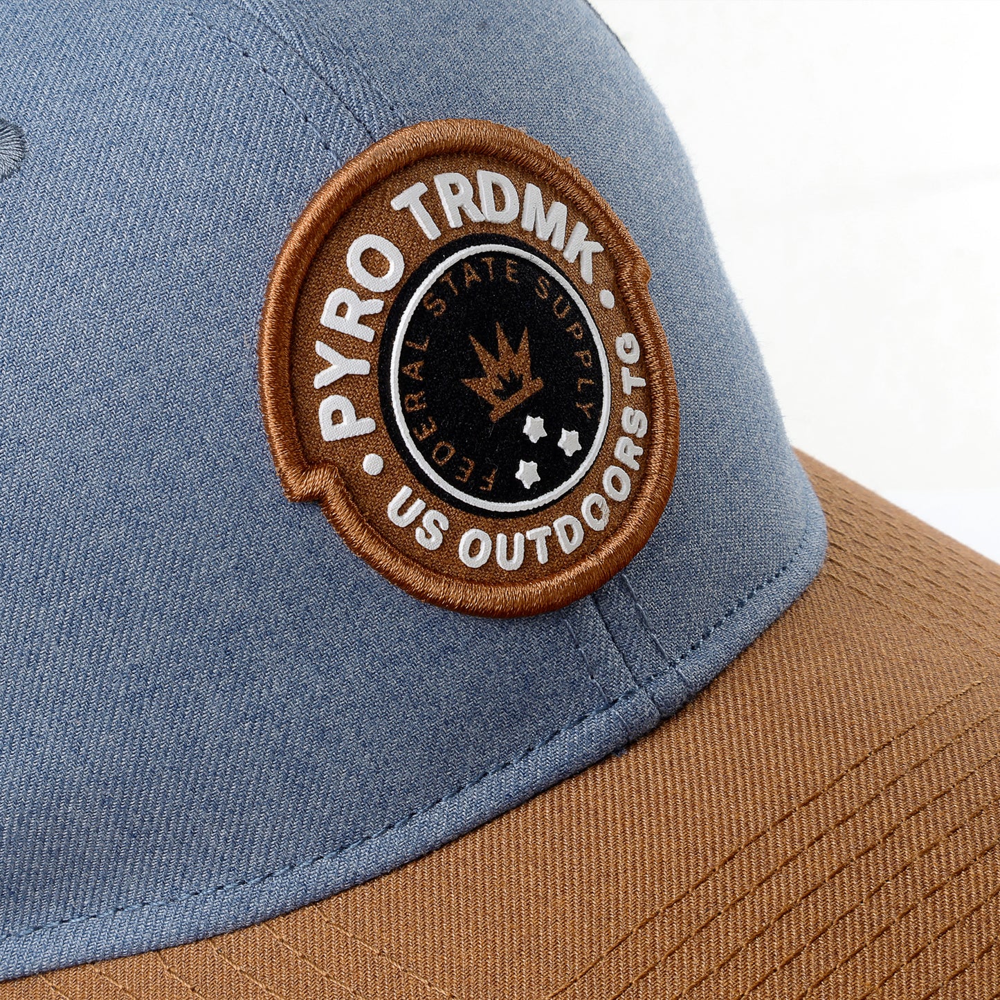 Pyro Trdmk Federal State Trucker Cap - Azul Vis Beige