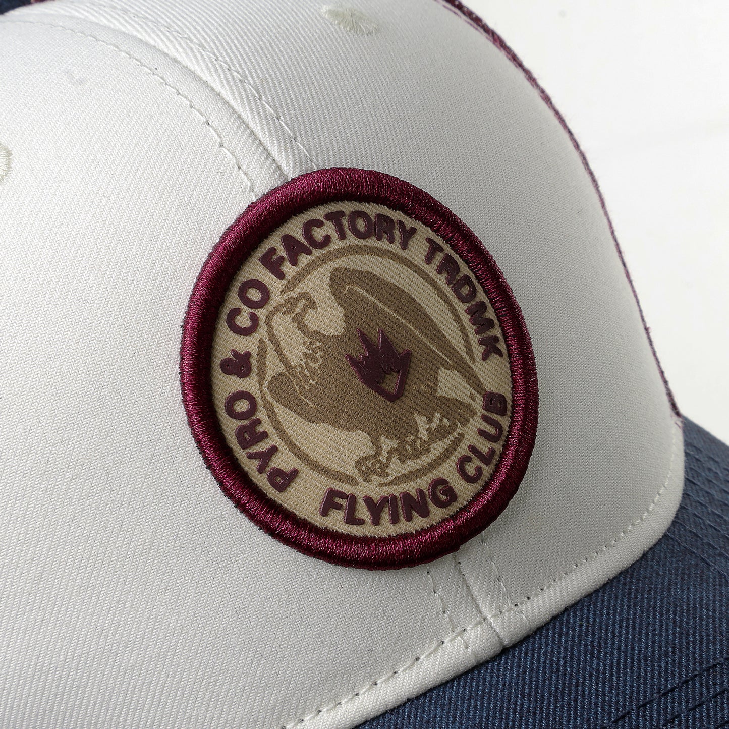 Pyro & Co Factory Flying Club Trucker Cap - Blanco Vis Azul