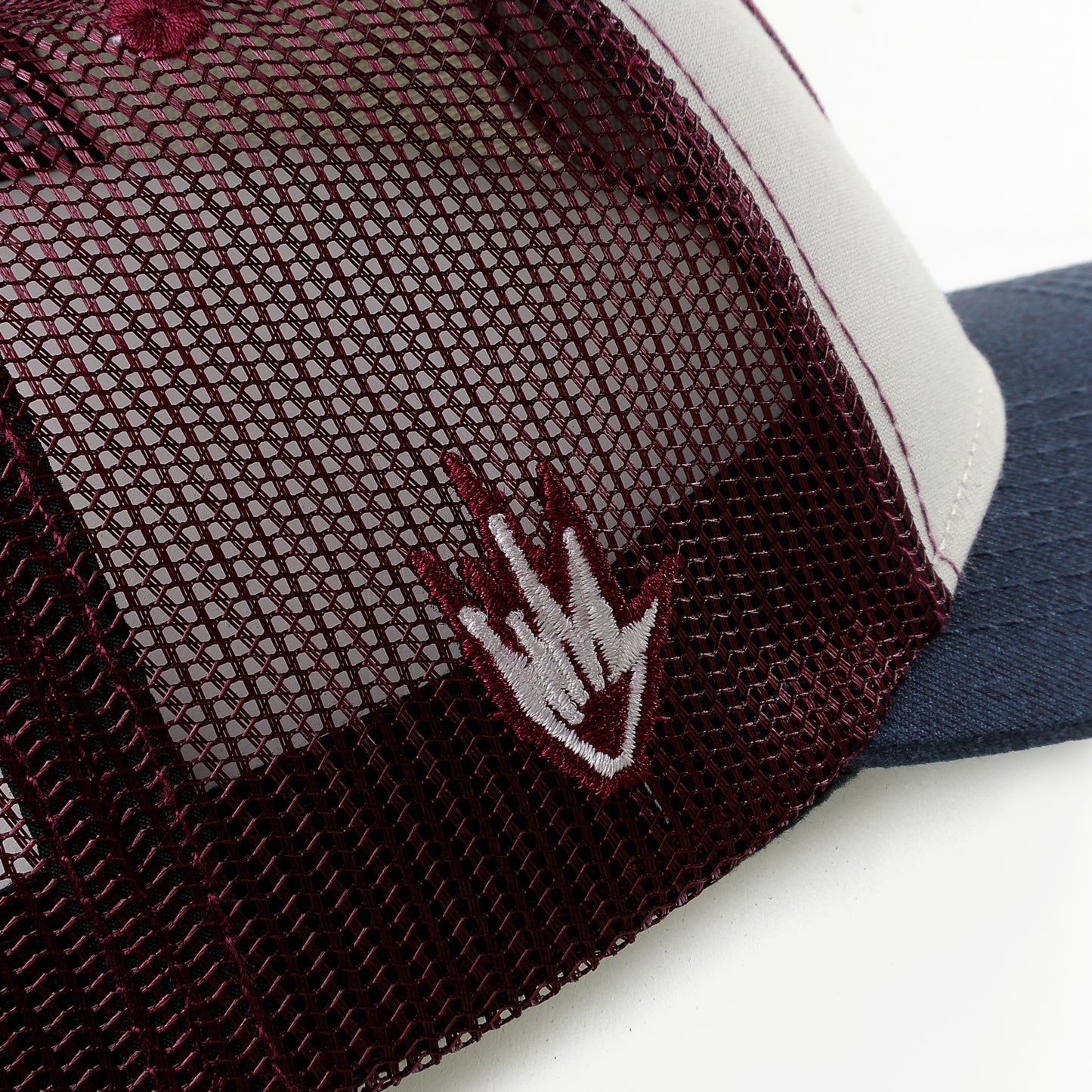 Pyro & Co Factory Flying Club Trucker Cap - Blanco Vis Azul